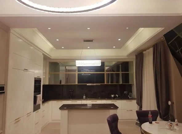 Kirayə 2 otaqlı Mənzil 85 m² Xətai r.