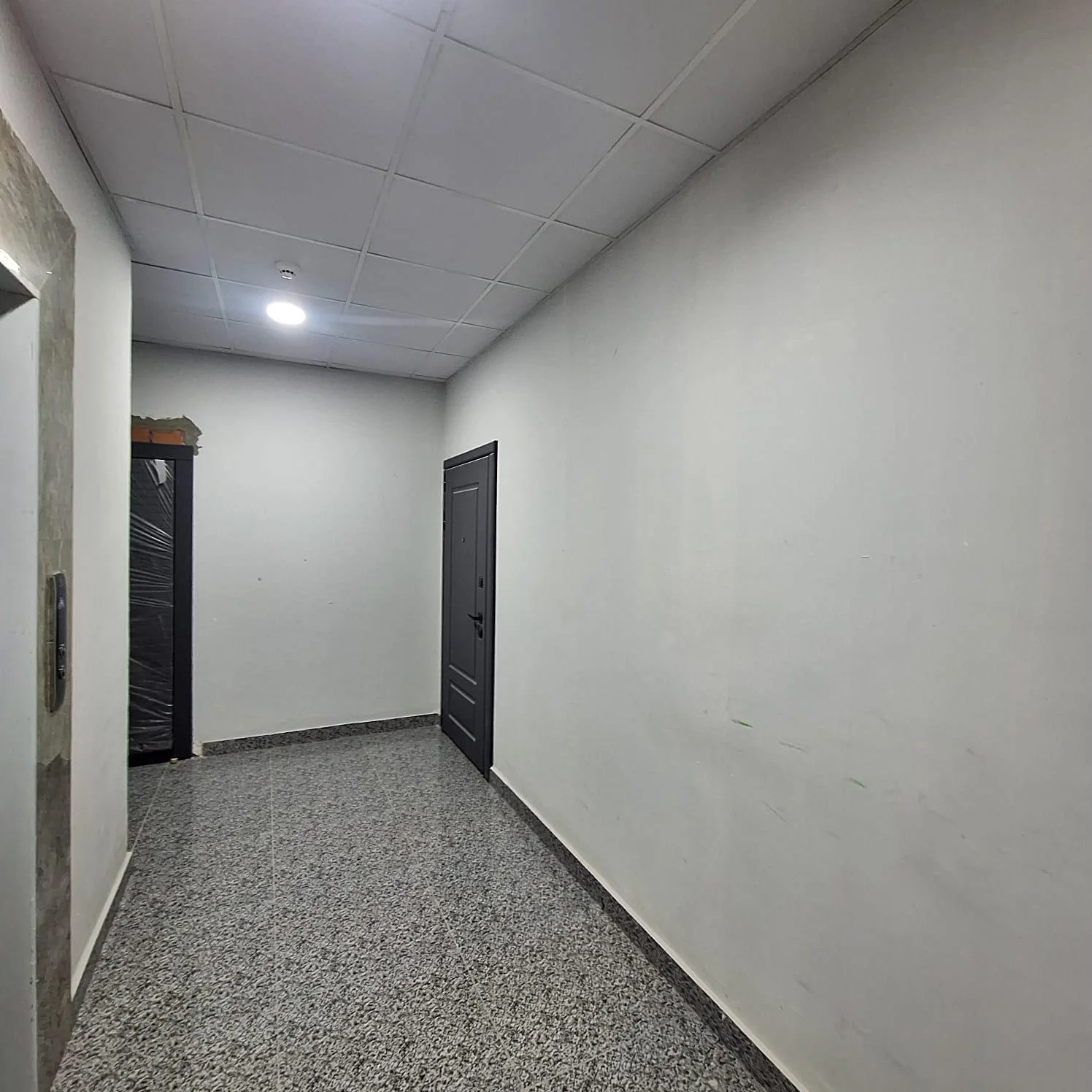 Kirayə 3 otaqlı Mənzil 144 m² Xətai r.