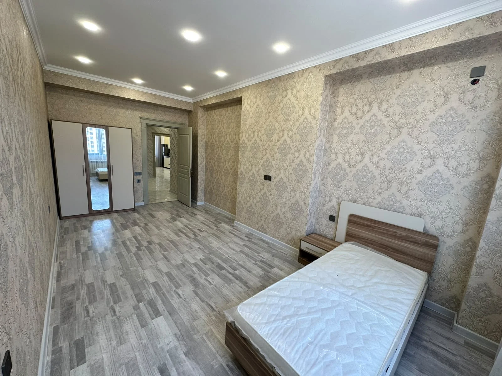 For rent 4-room Apartment 160 m² Nəsimi dist. Gənclik metro – şəkil 14