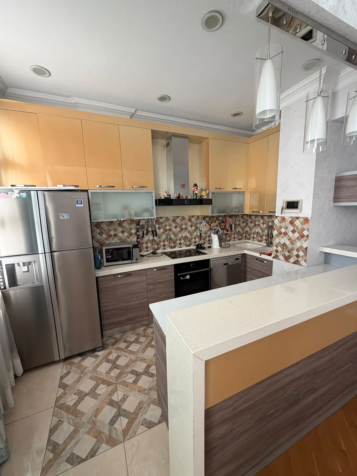 Kirayə 3 otaqlı Mənzil 125 m² Xəzər r. 28 May m. – şəkil 3