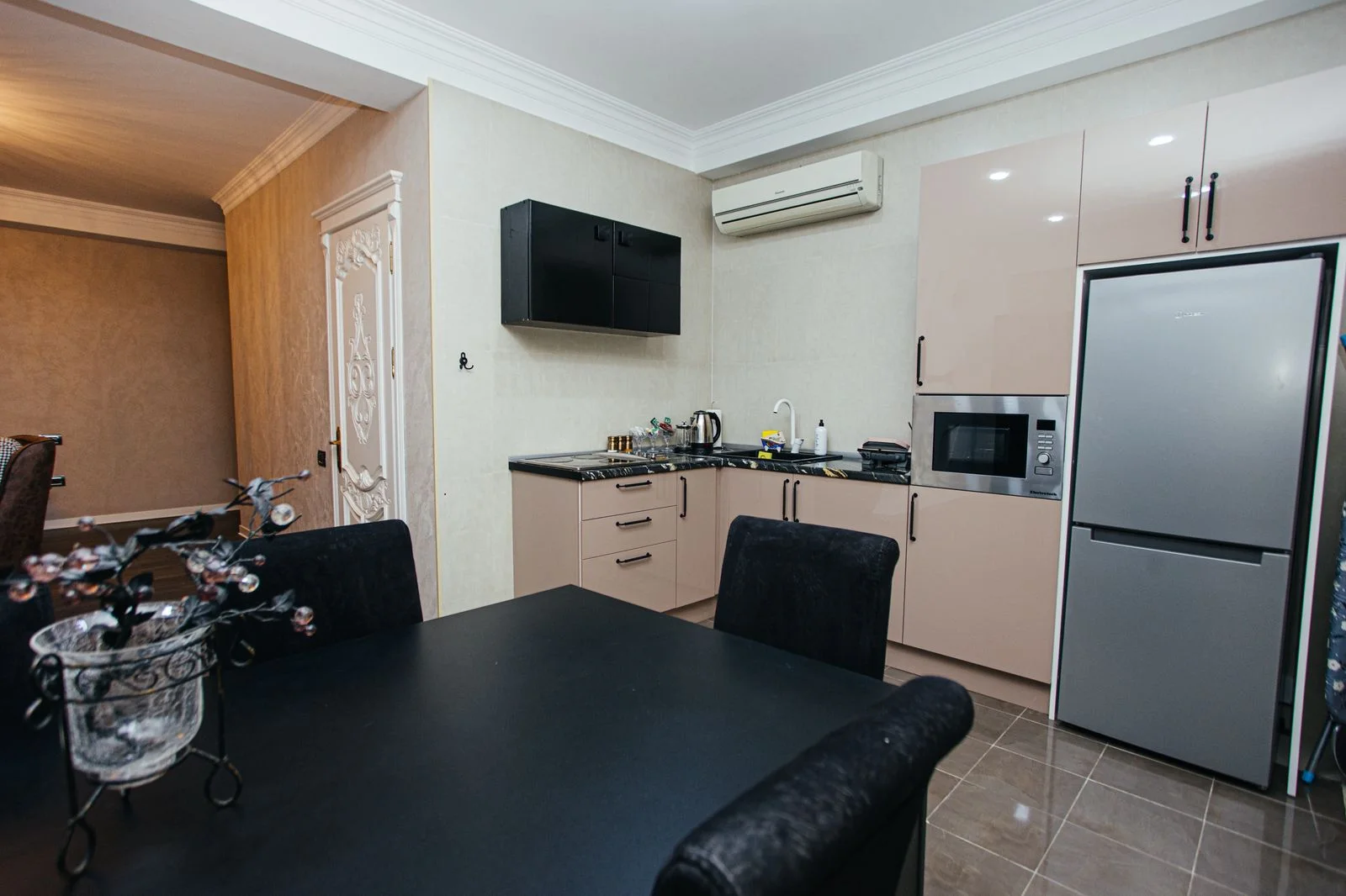Kirayə 3 otaqlı Mənzil 167 m² Nəsimi r.