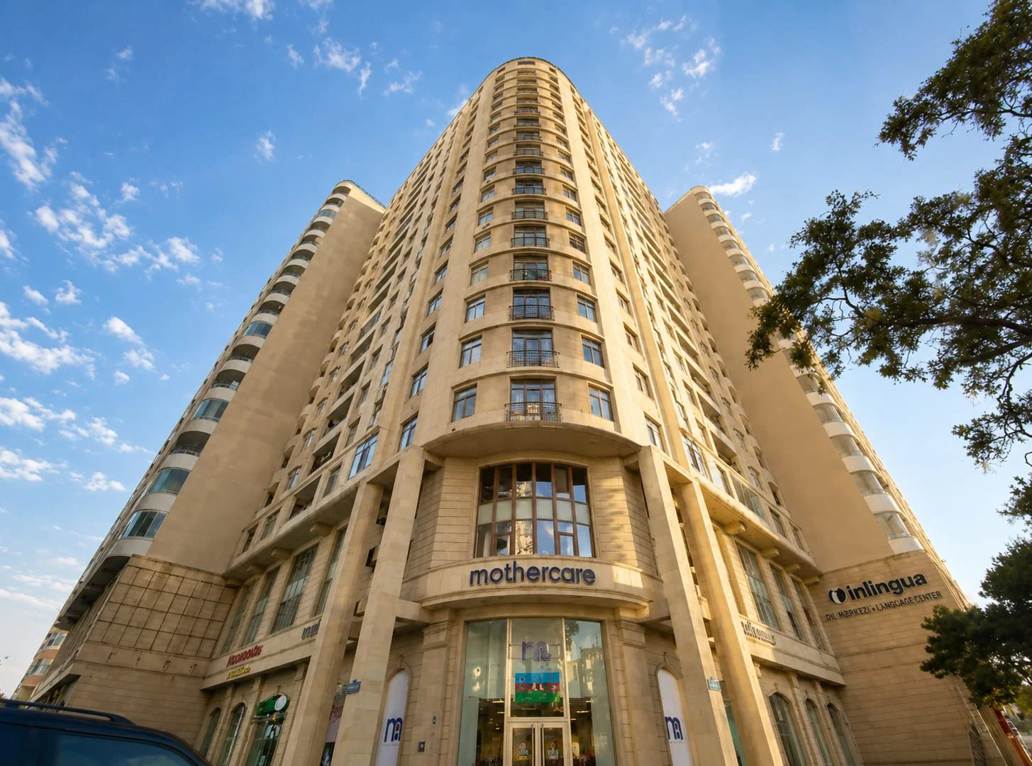 Kirayə 3 otaqlı Mənzil 135 m² Yasamal r.