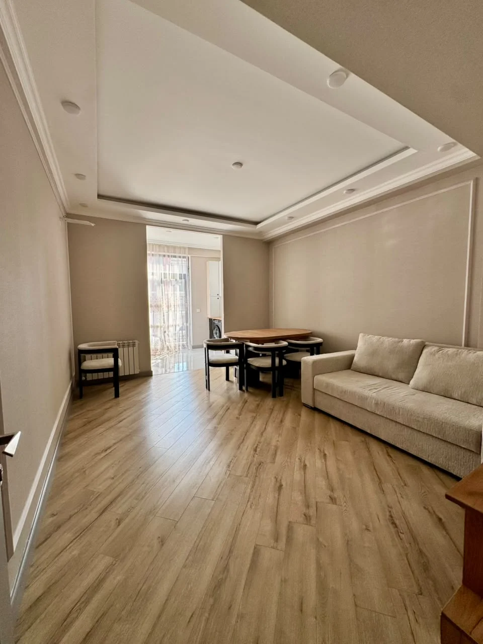 Kirayə 2 otaqlı Mənzil 68 m² Binəqədi r.