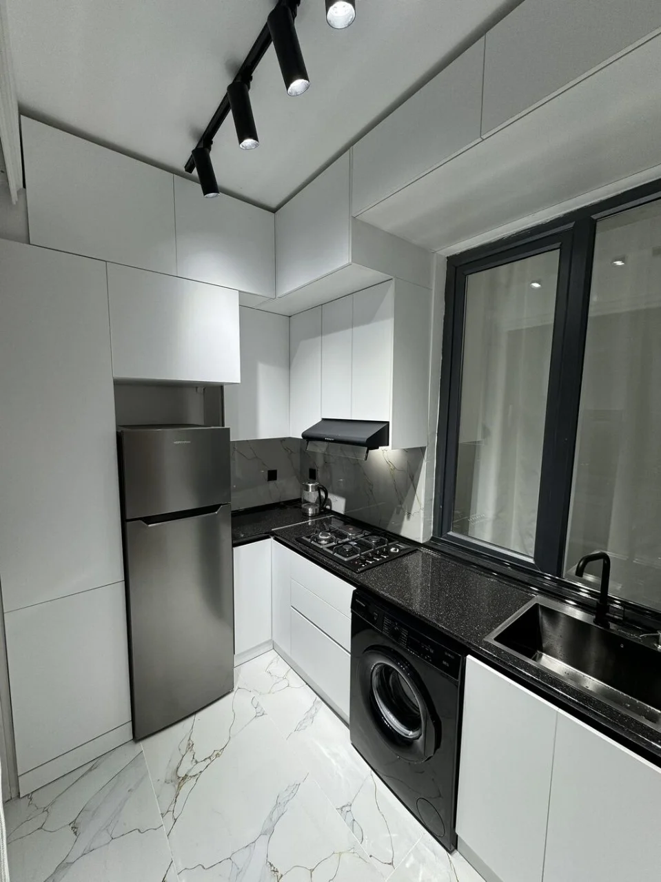 Kirayə 2 otaqlı Mənzil 65 m² Bakı – şəkil 11