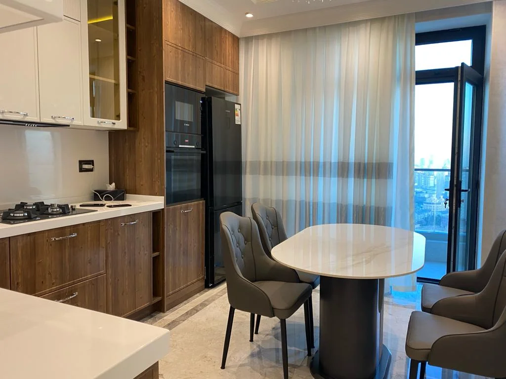 Kirayə 2 otaqlı Mənzil 110 m² Nəsimi r. – şəkil 3