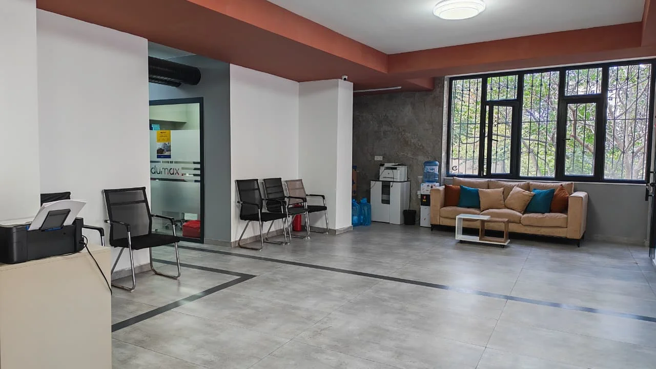 Аренда 17-комнатная Офис 560 m² Nəsimi р-н 28 May м. – şəkil 2