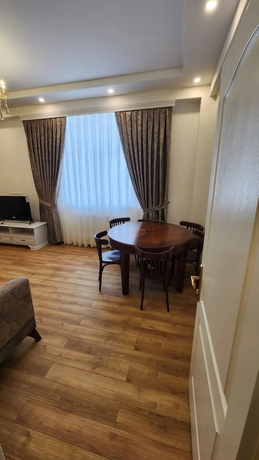 Kirayə 3 otaqlı Mənzil 84 m² Yasamal r. İnşaatçılar m. – şəkil 5