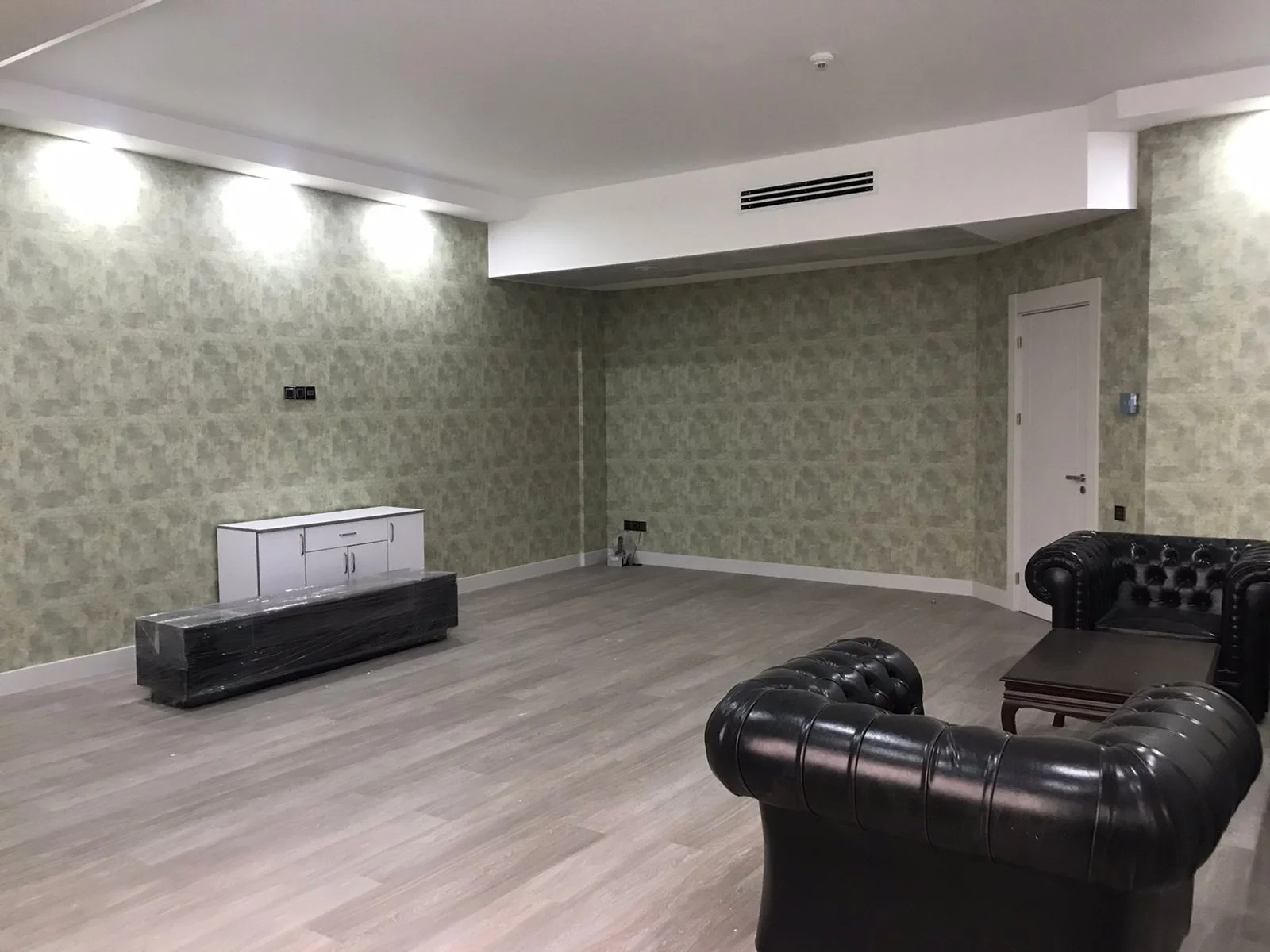 Kirayə 5 otaqlı Ofis 250 m² Nərimanov r.
