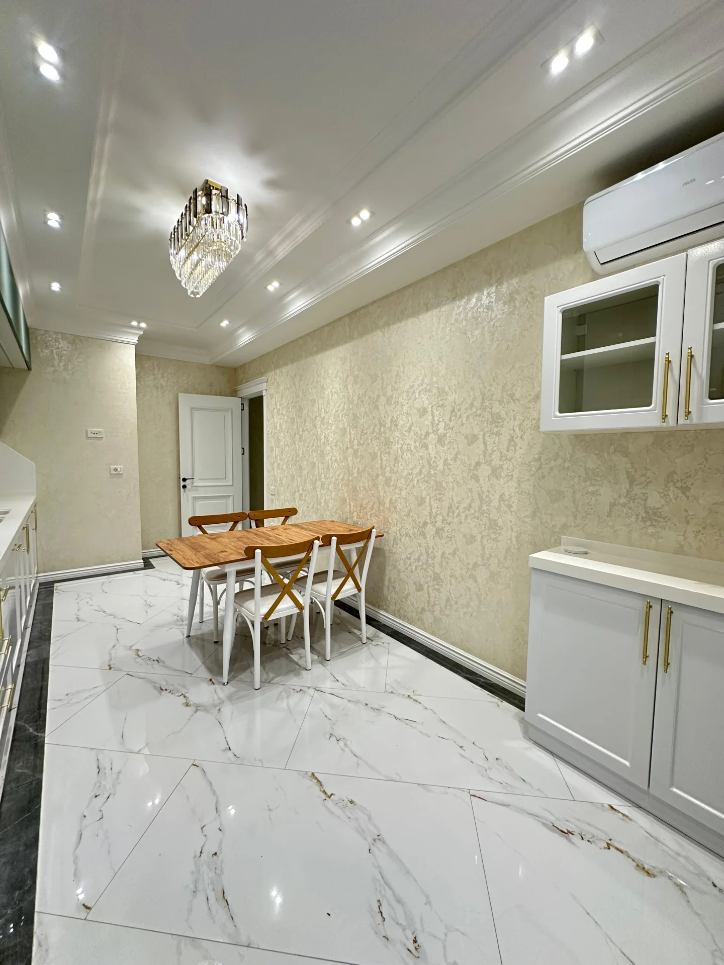Satılır 2 otaqlı Mənzil 108 m² Nəsimi r.