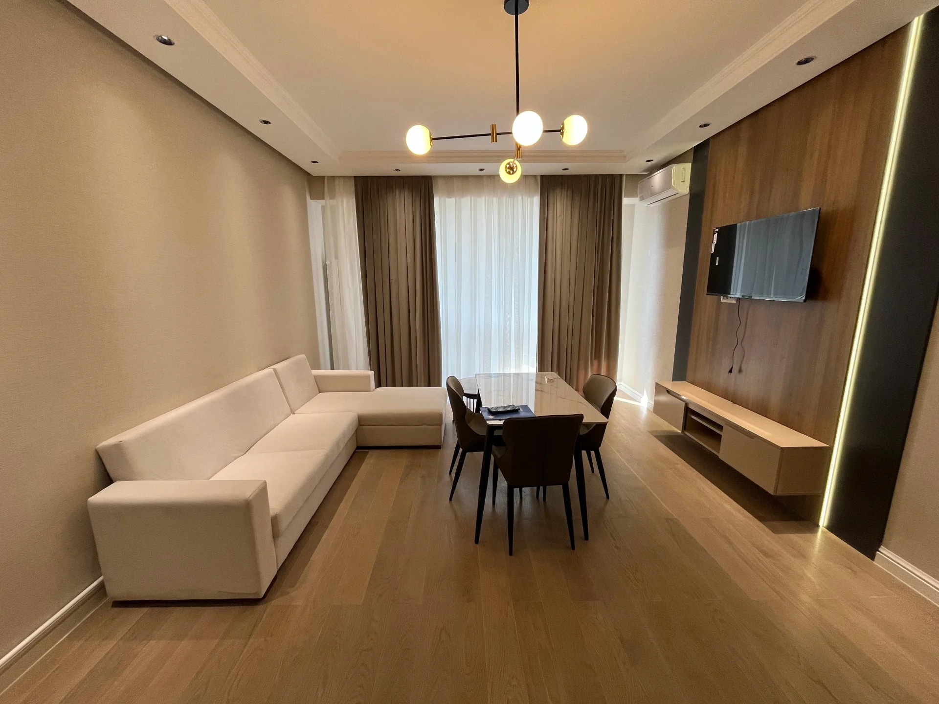 Kirayə 1000 otaqlı Mənzil 70 m² Yasamal r. 8 Noyabr m. – şəkil 2