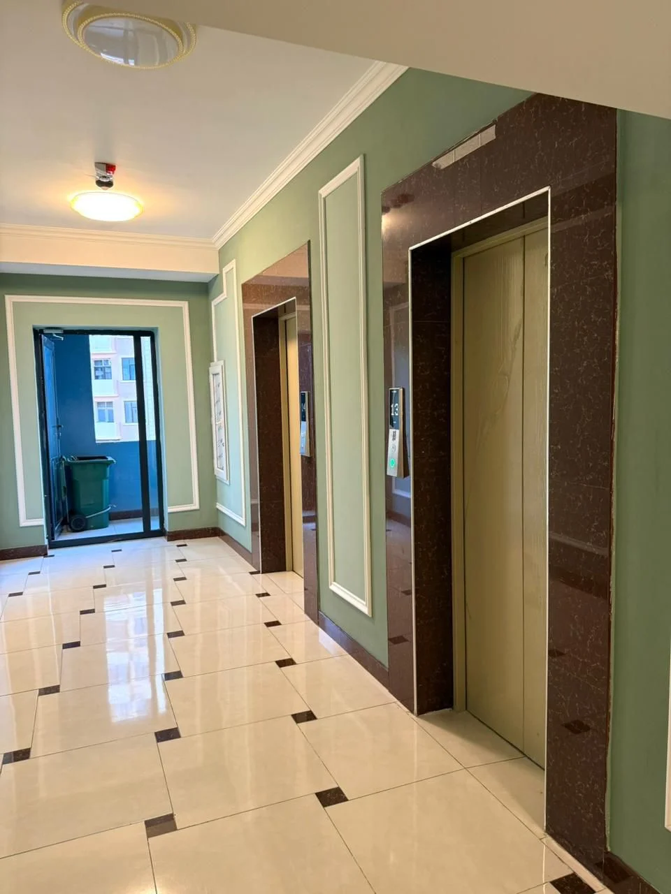 Kirayə 2 otaqlı Mənzil 75 m² Nərimanov r.