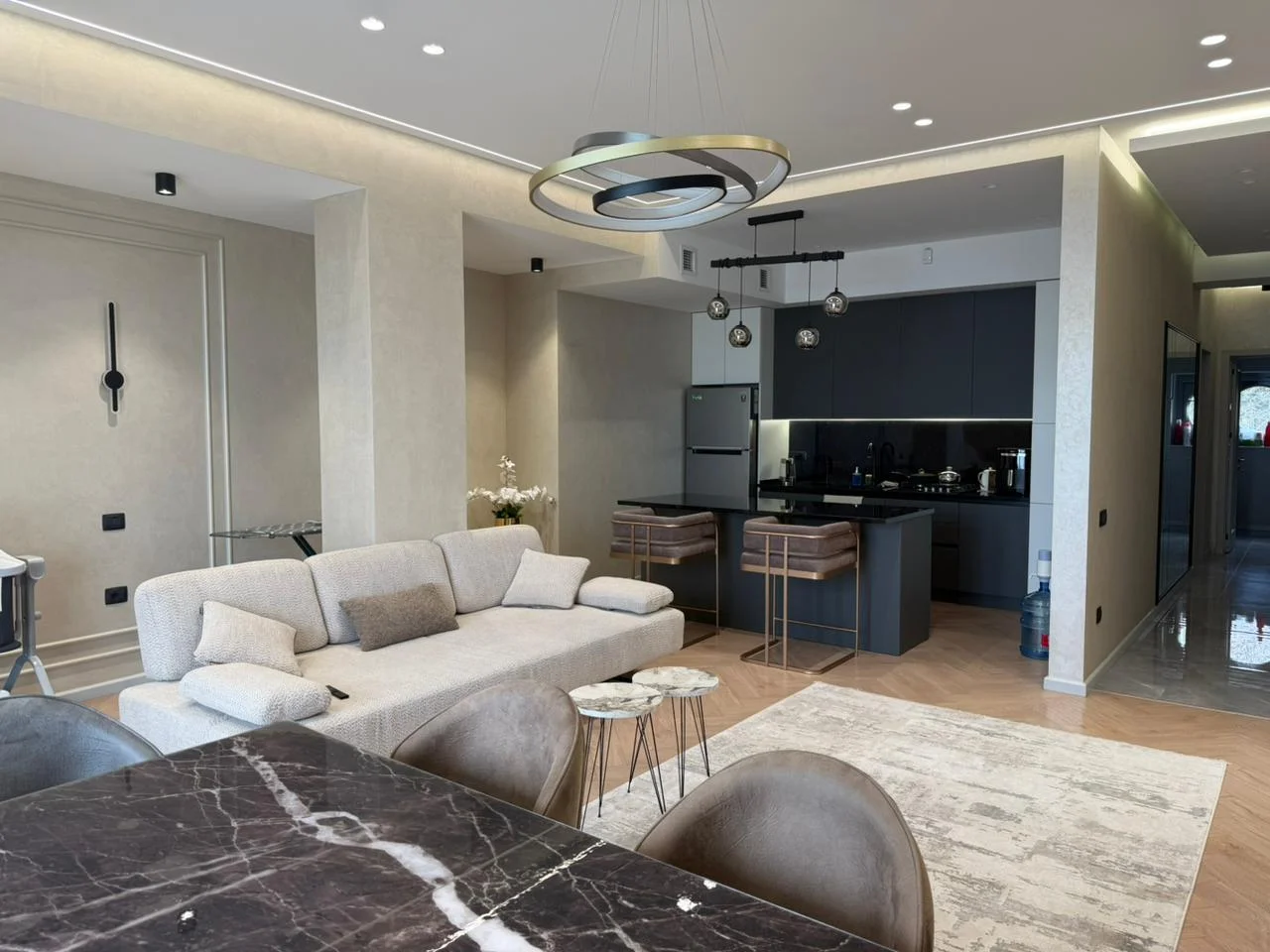 Kirayə 2 otaqlı Mənzil 140 m² Səbail r. İçərişəhər m. – şəkil 4