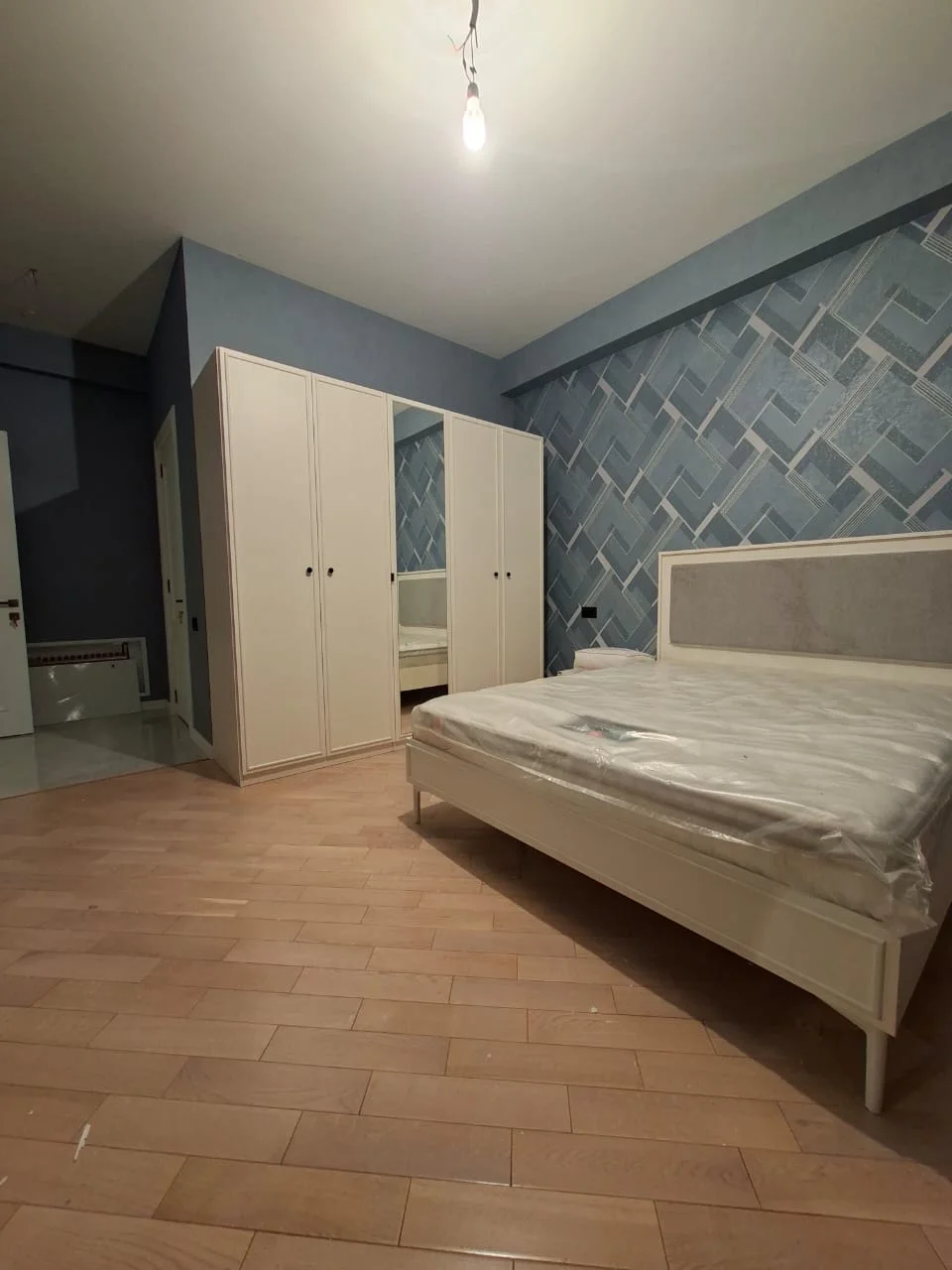 Kirayə 3 otaqlı Mənzil 130 m² Xətai r. Ağ şəhər q. – şəkil 4