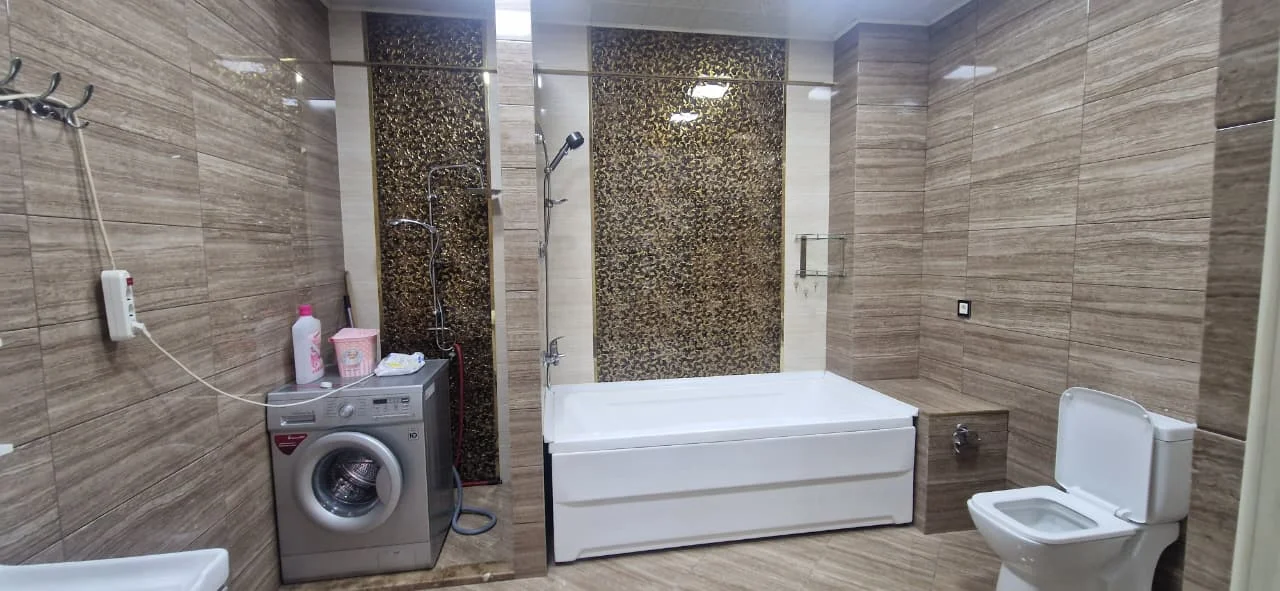 Kirayə 3 otaqlı Mənzil 145 m² Nərimanov r. Gənclik m. – şəkil 4