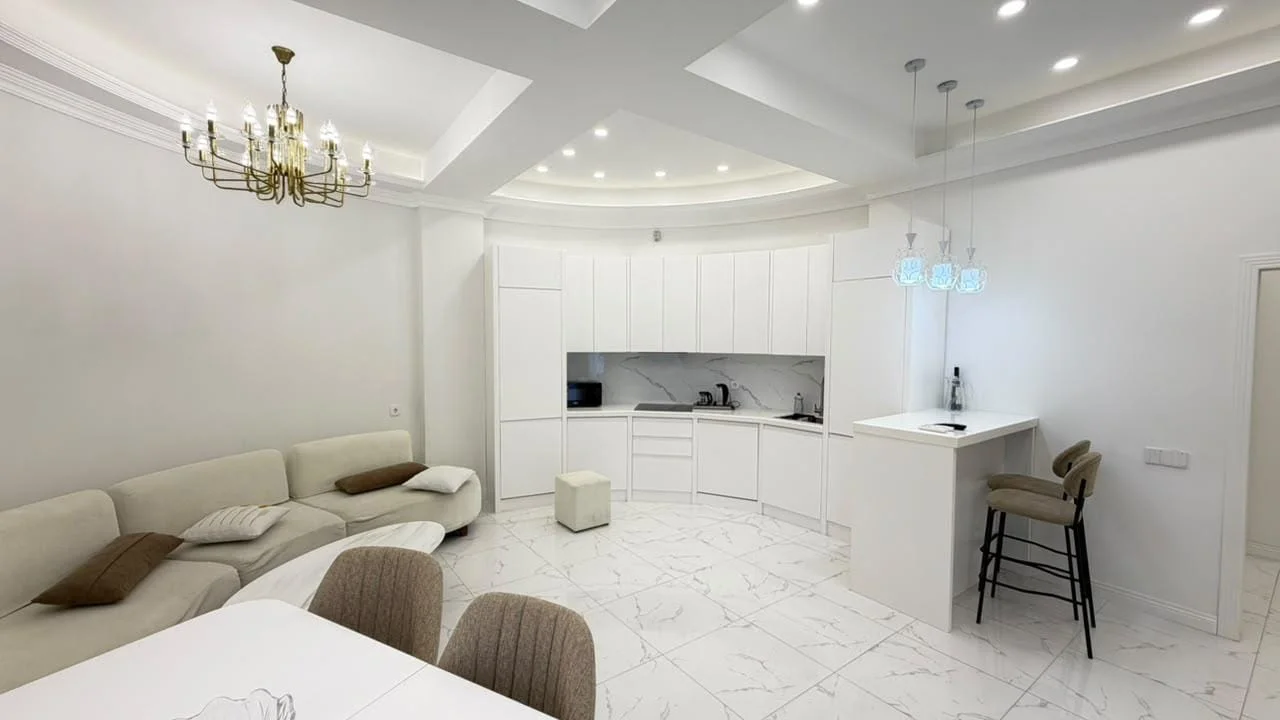 Kirayə 3 otaqlı Mənzil 100 m² Səbail r. – şəkil 6