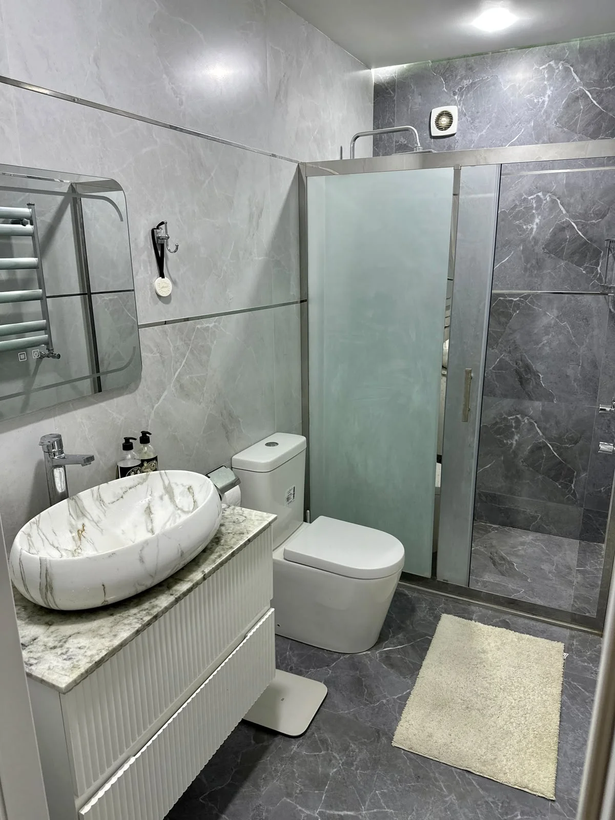 Kirayə 2 otaqlı Mənzil 90 m² Yasamal r. Nizami m. – şəkil 14