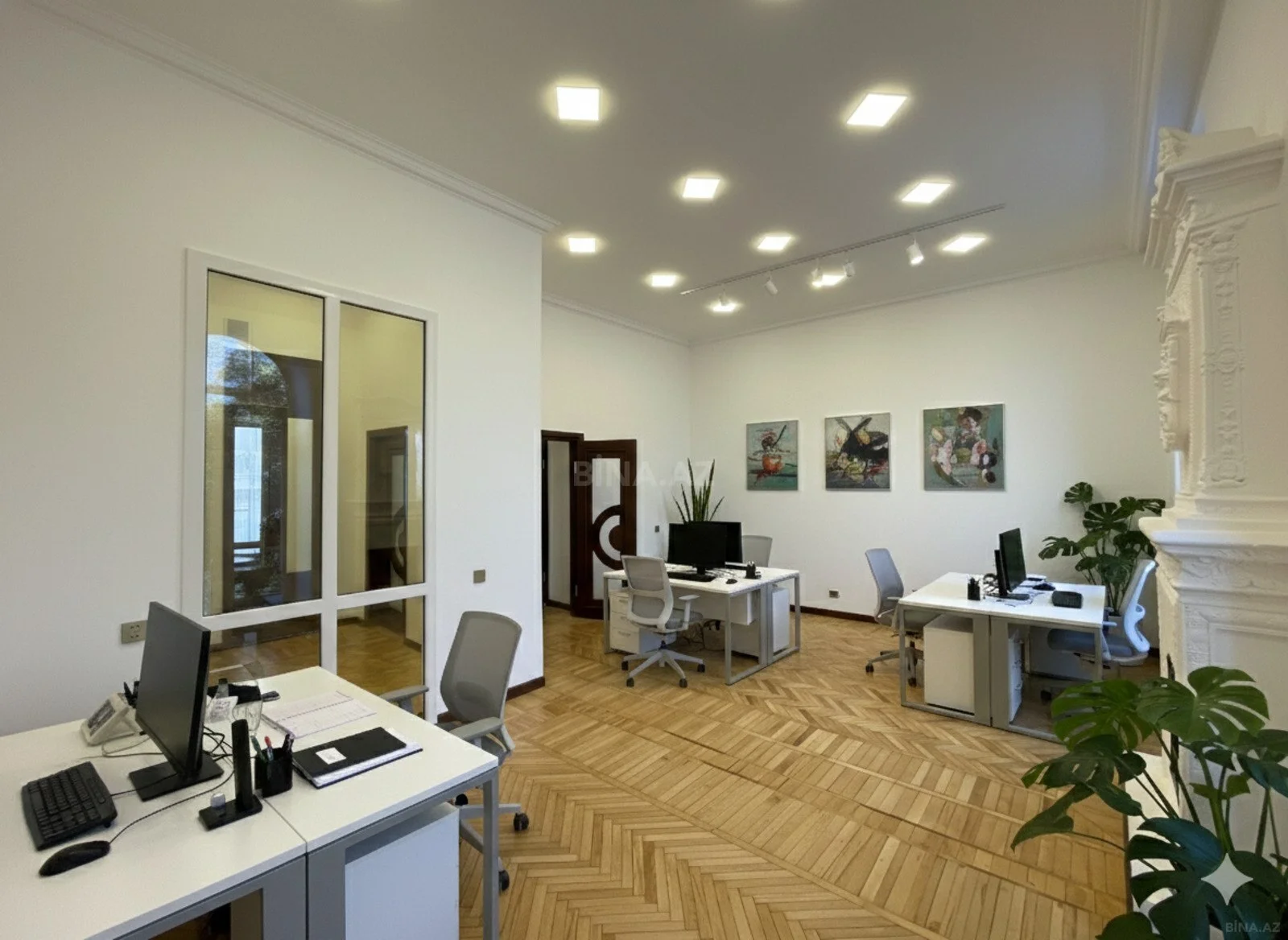 Kirayə 3 otaqlı Ofis 110 m² Nəsimi r.