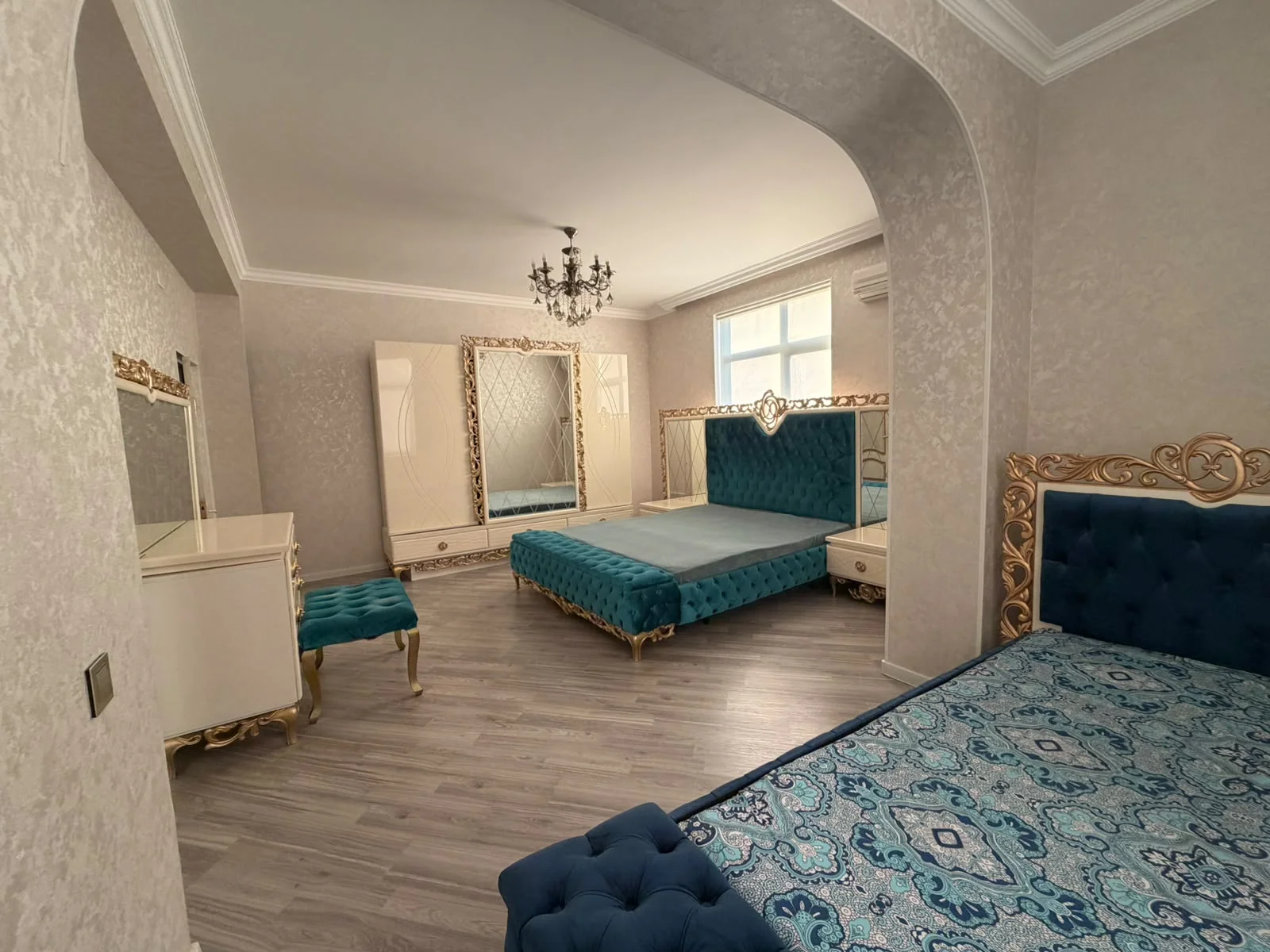 Kirayə 3 otaqlı Mənzil 142 m² Nəsimi r.