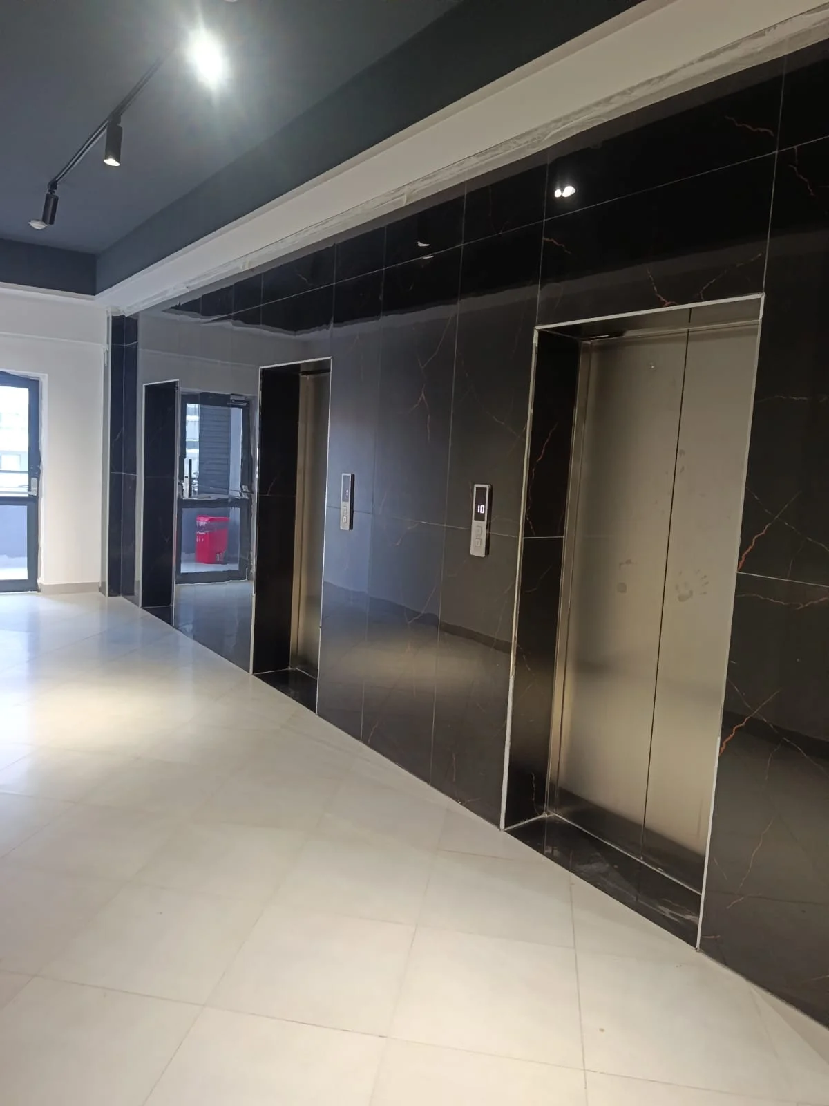 Kirayə 2 otaqlı Mənzil 112 m² Binəqədi r.