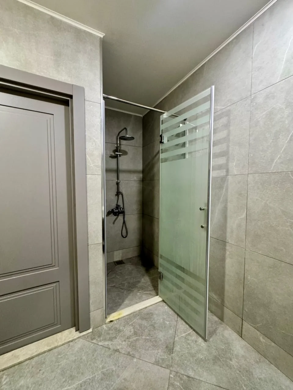 Kirayə 2 otaqlı Mənzil 68 m² Binəqədi r.