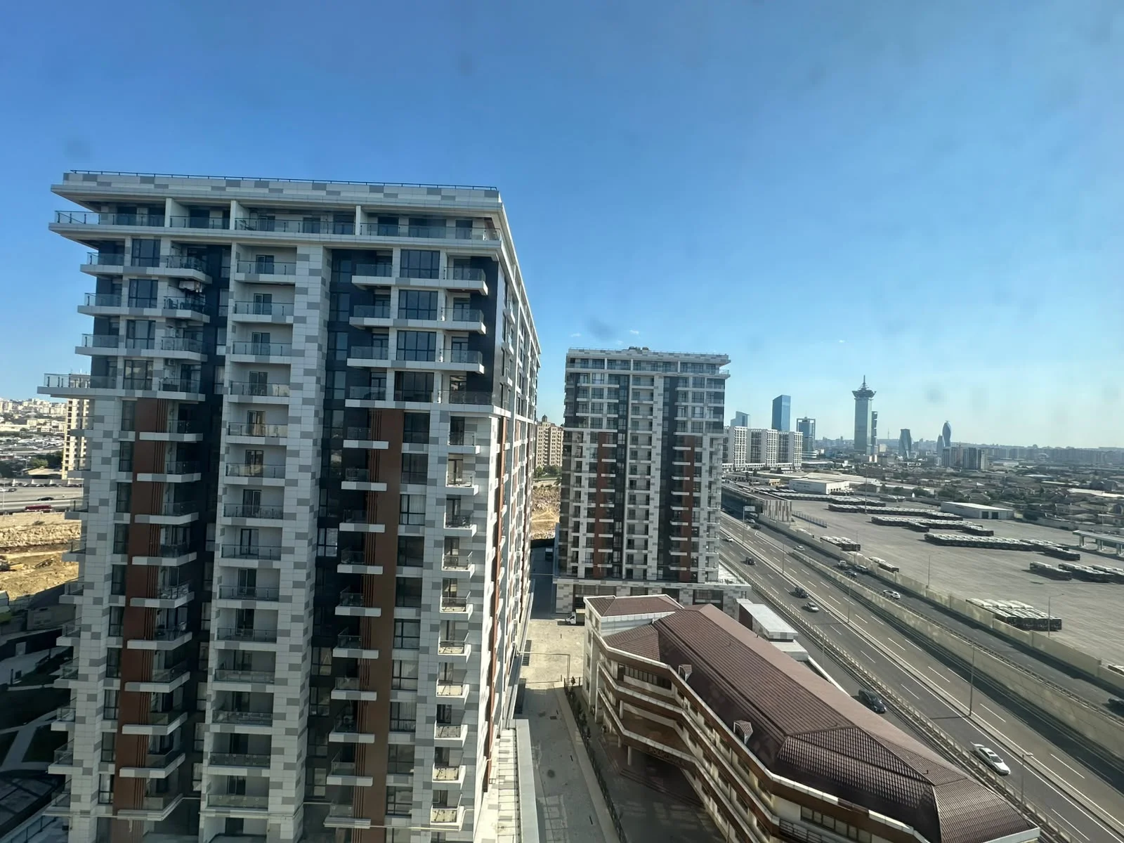 Satılır 4 otaqlı Mənzil 175 m² Nərimanov r. Böyükşor q. Koroğlu m. – şəkil 1