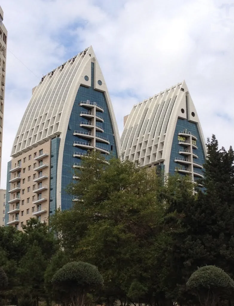 Satılır 3 otaqlı Mənzil 148 m² Yasamal r. – şəkil 1