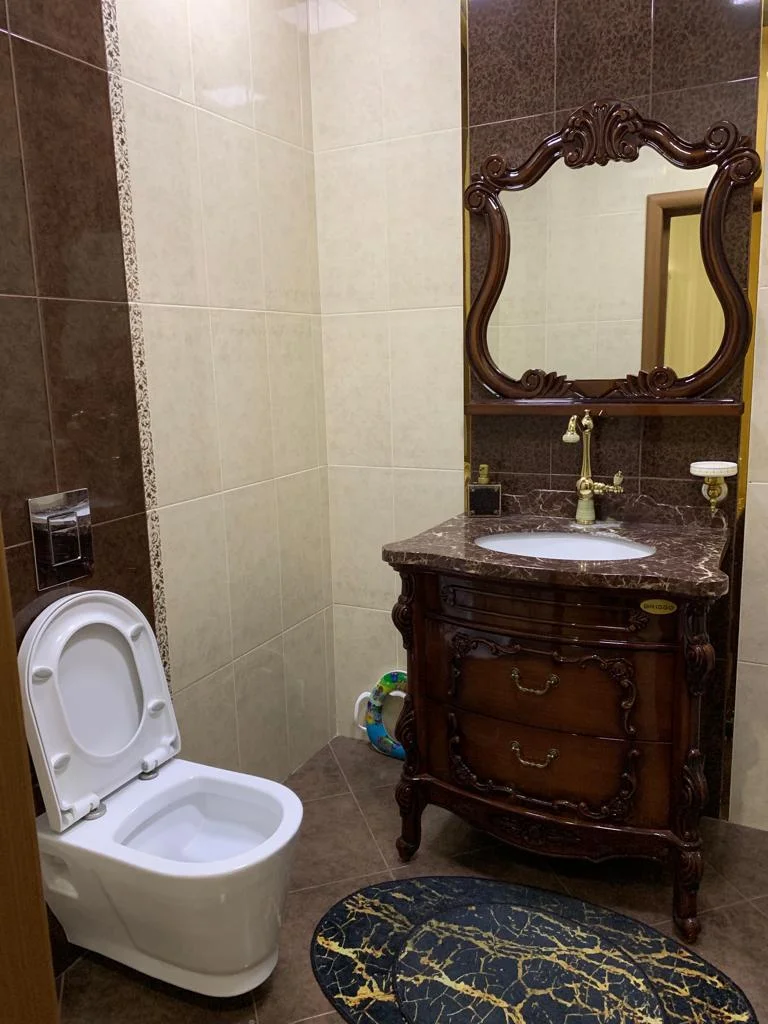Kirayə 4 otaqlı Mənzil 170 m² Yasamal r. – şəkil 18