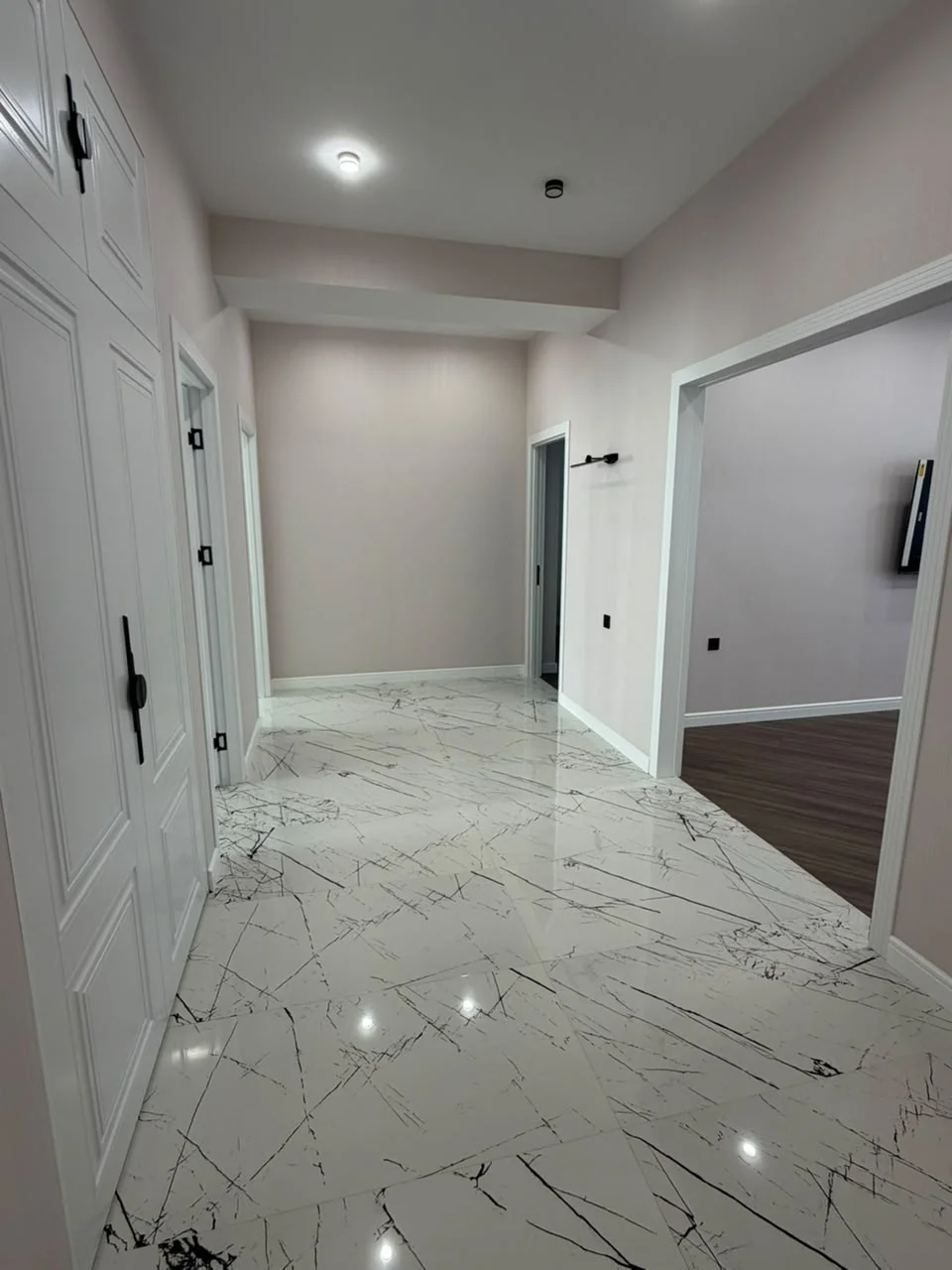 Kirayə 3 otaqlı Mənzil 158 m² Xətai r.