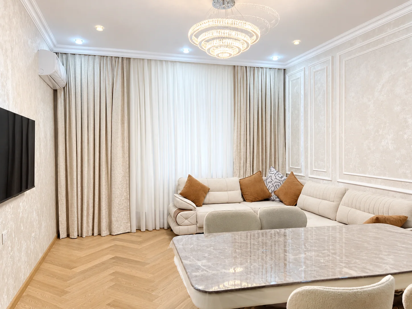 Kirayə 2 otaqlı Mənzil 80 m² Nərimanov r. – şəkil 1