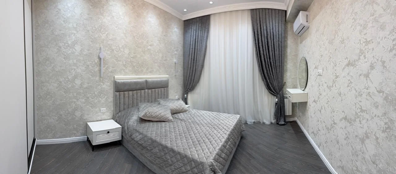 Kirayə 3 otaqlı Mənzil 100 m² Xətai r.