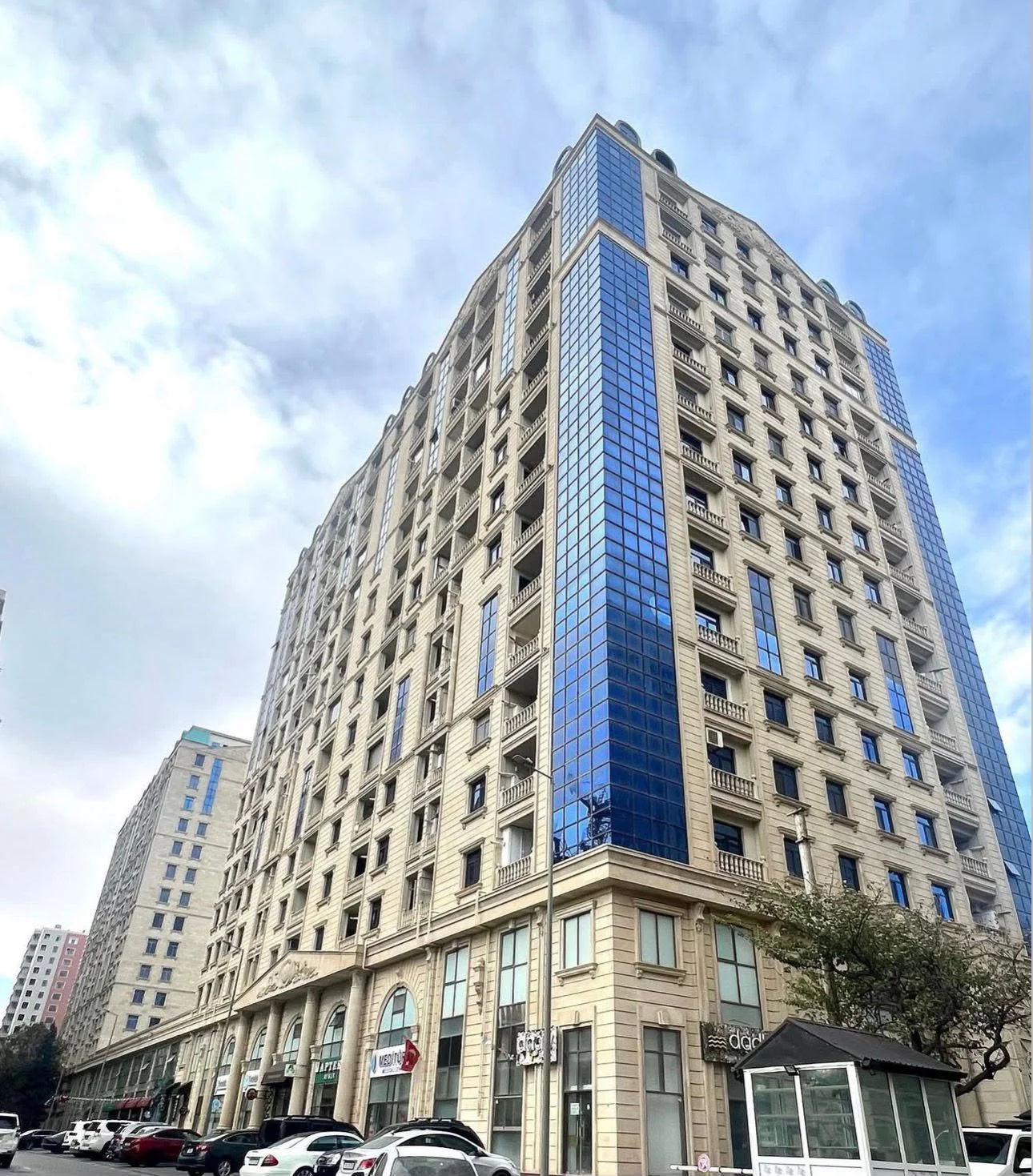 Satılır 3 otaqlı Mənzil 136 m² Nəsimi r.