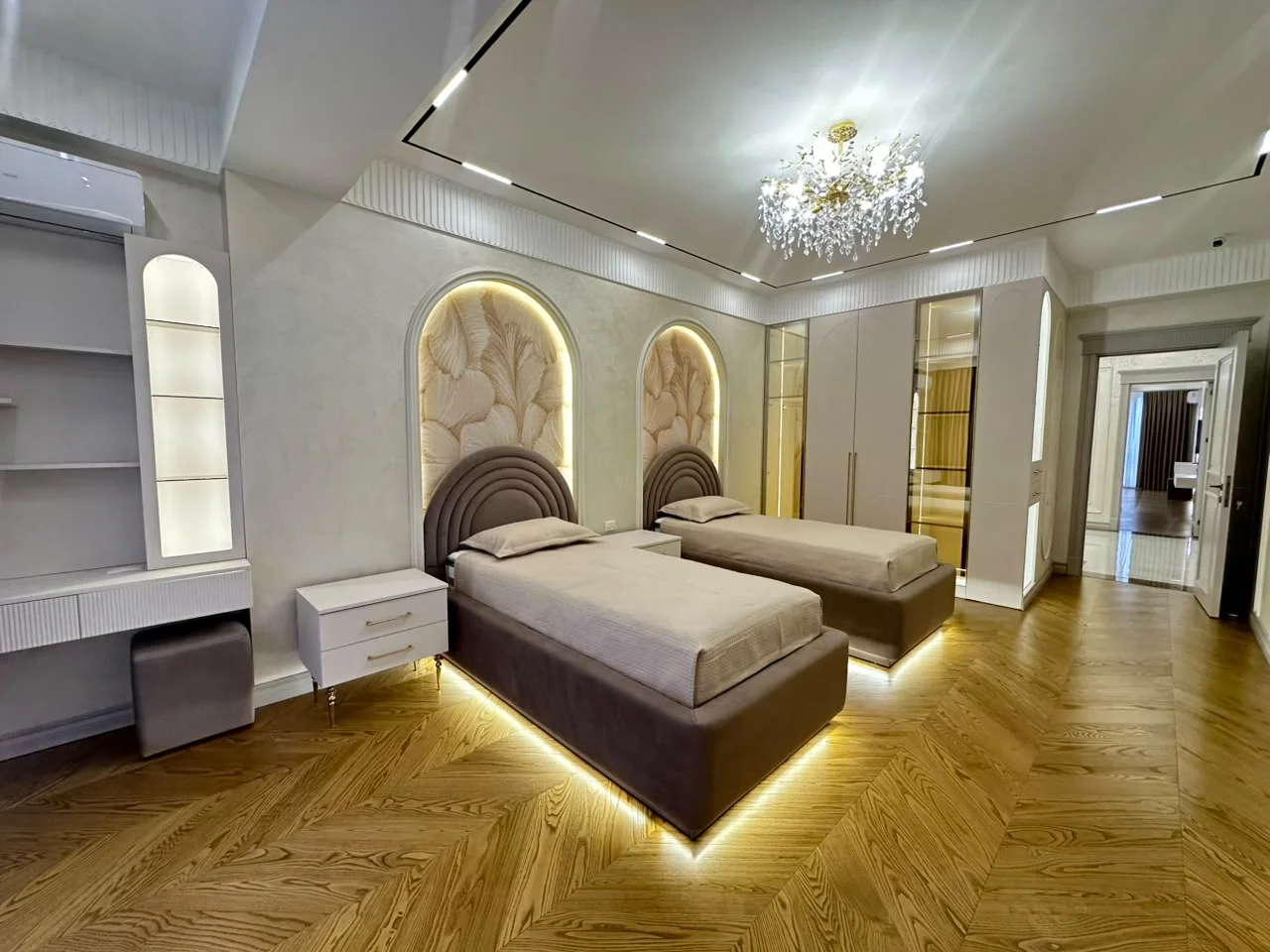 Satılır 4 otaqlı Mənzil 233 m² Nərimanov r. – şəkil 6