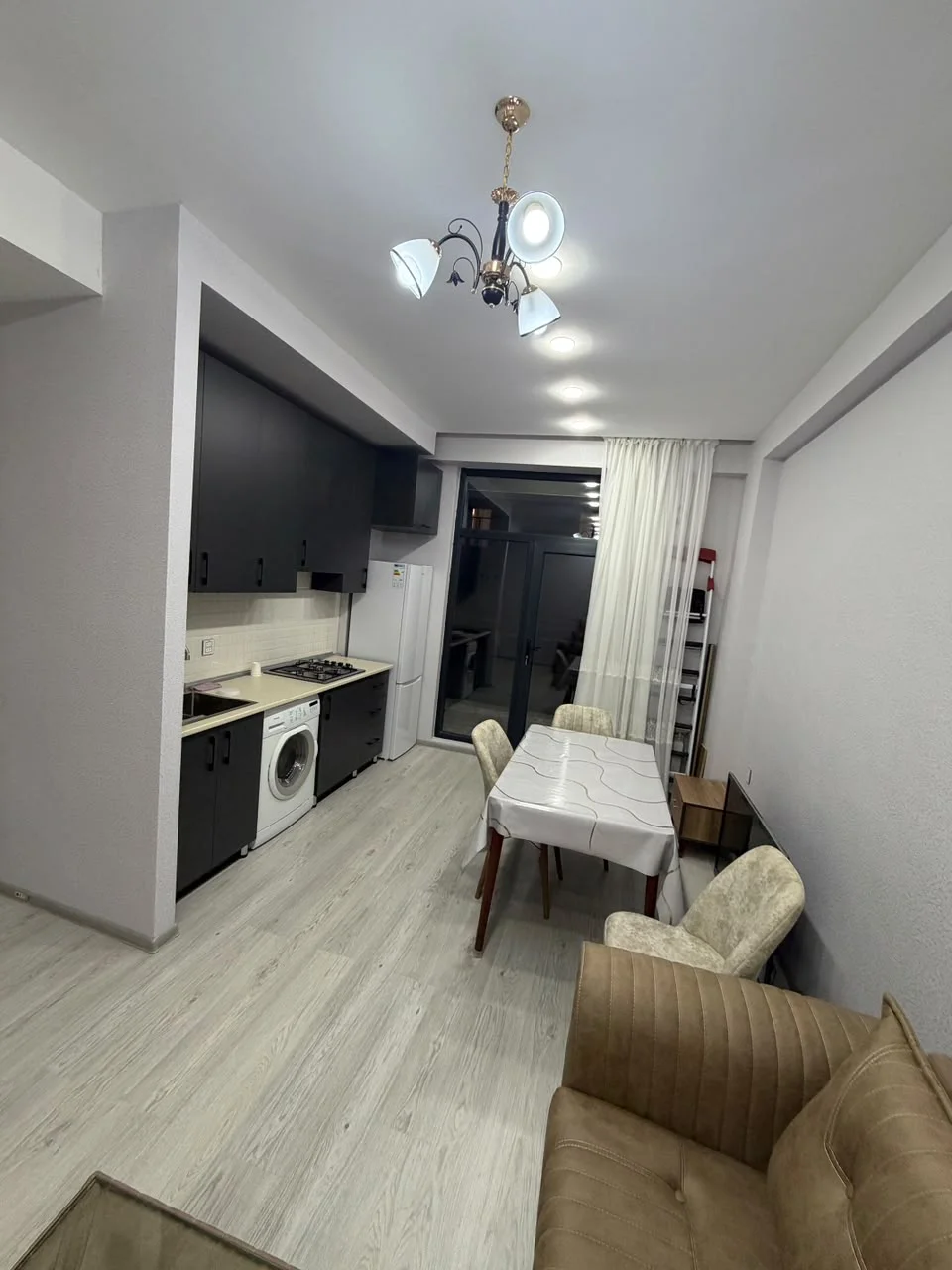 Kirayə 3 otaqlı Mənzil 75 m² Nərimanov r.