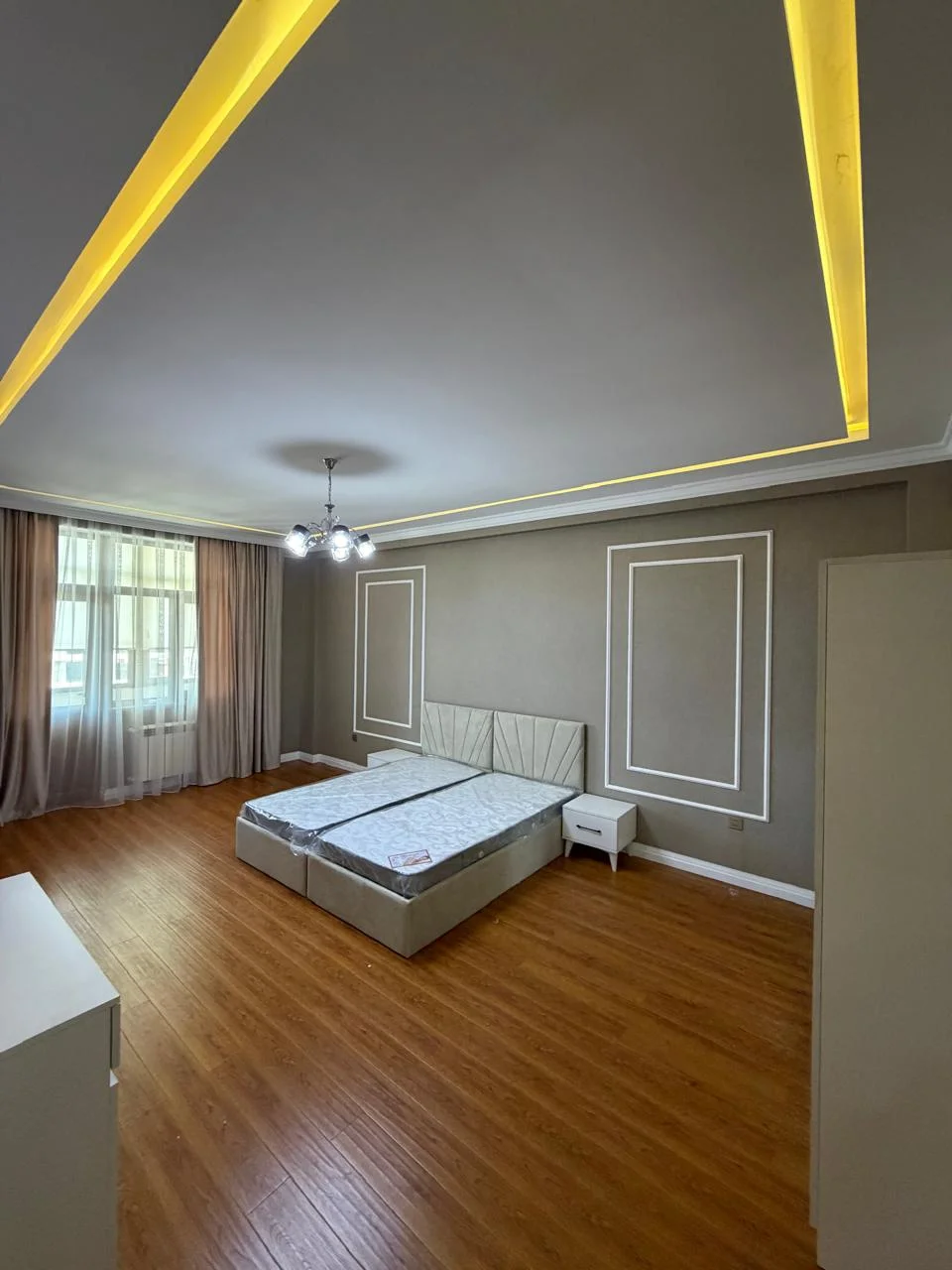Kirayə 4 otaqlı Mənzil 240 m² Nərimanov r.