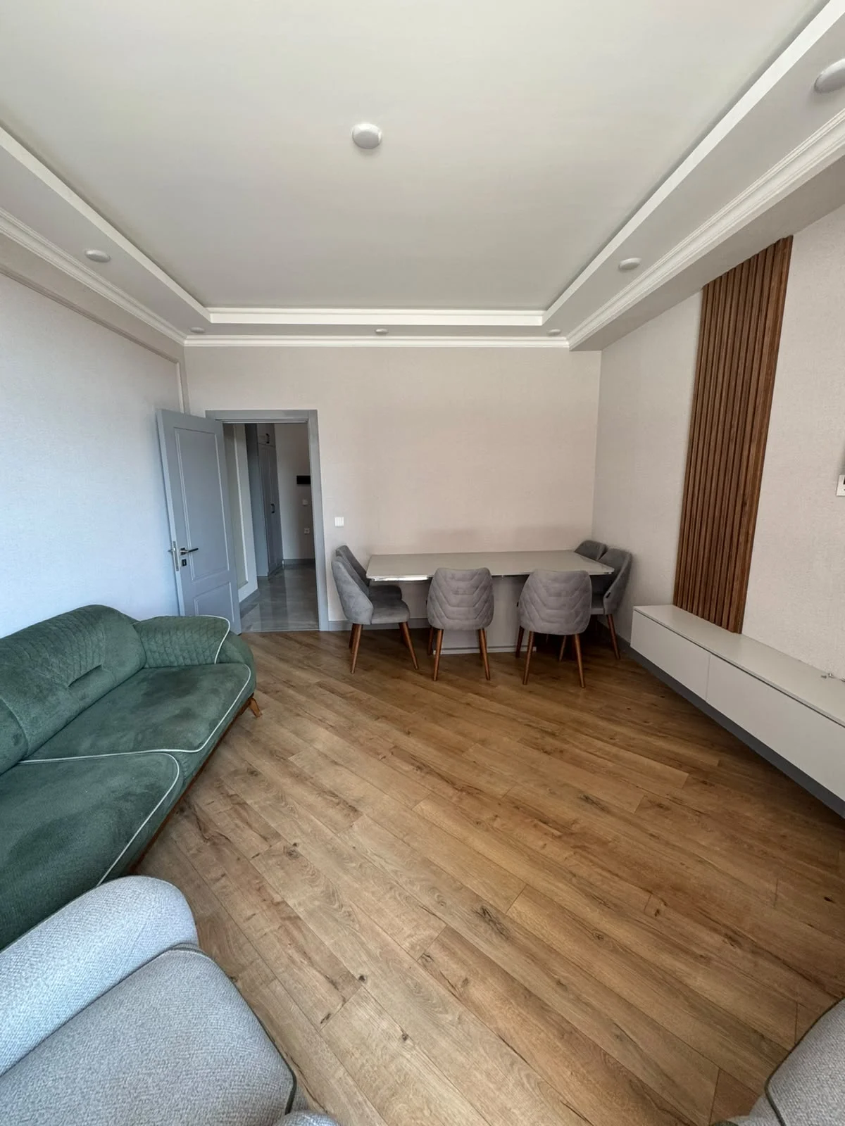 Kirayə 2 otaqlı Mənzil 85 m² Binəqədi r.