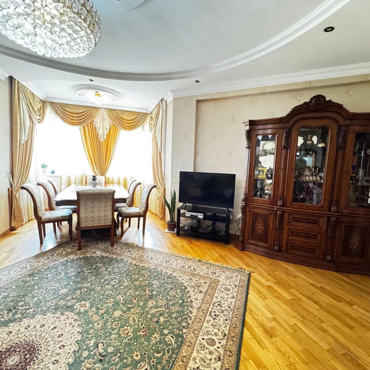 Nerimanovda 3 otaqlı mənzil
