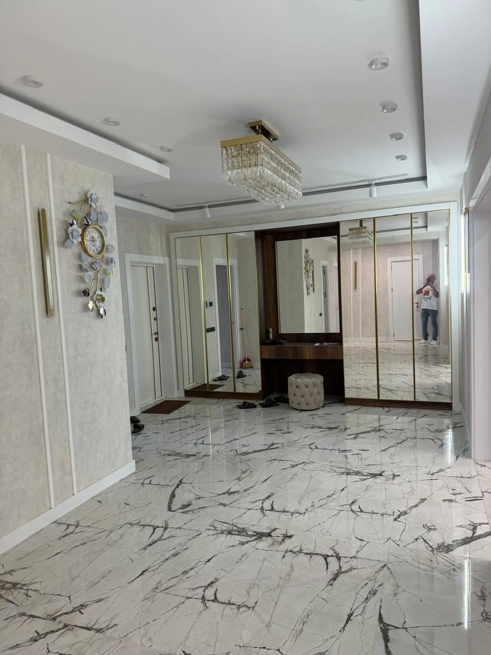 Kirayə 3 otaqlı Mənzil 180 m² Nəsimi r. – şəkil 9