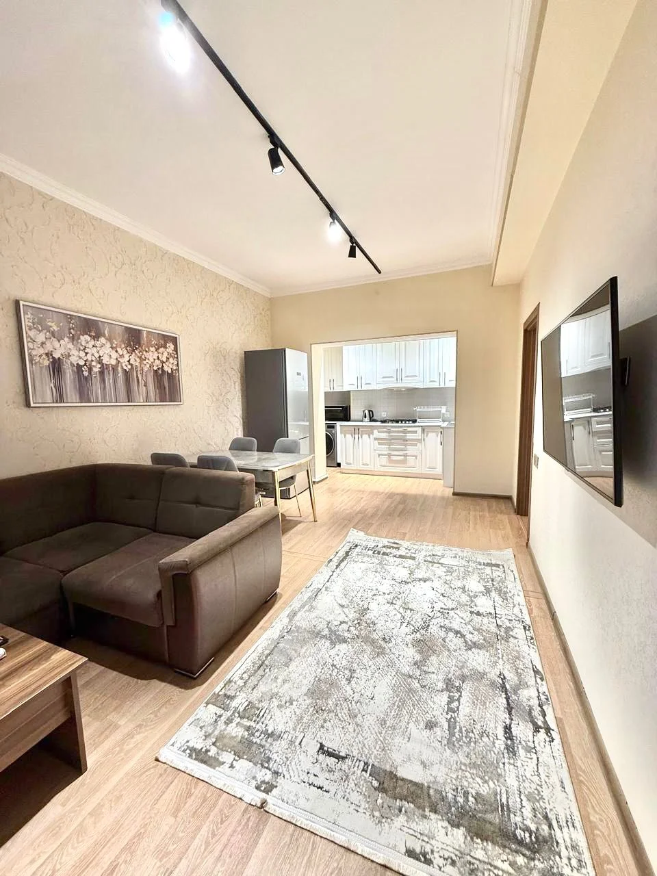 Kirayə 3 otaqlı Mənzil 92 m² Nəsimi r.