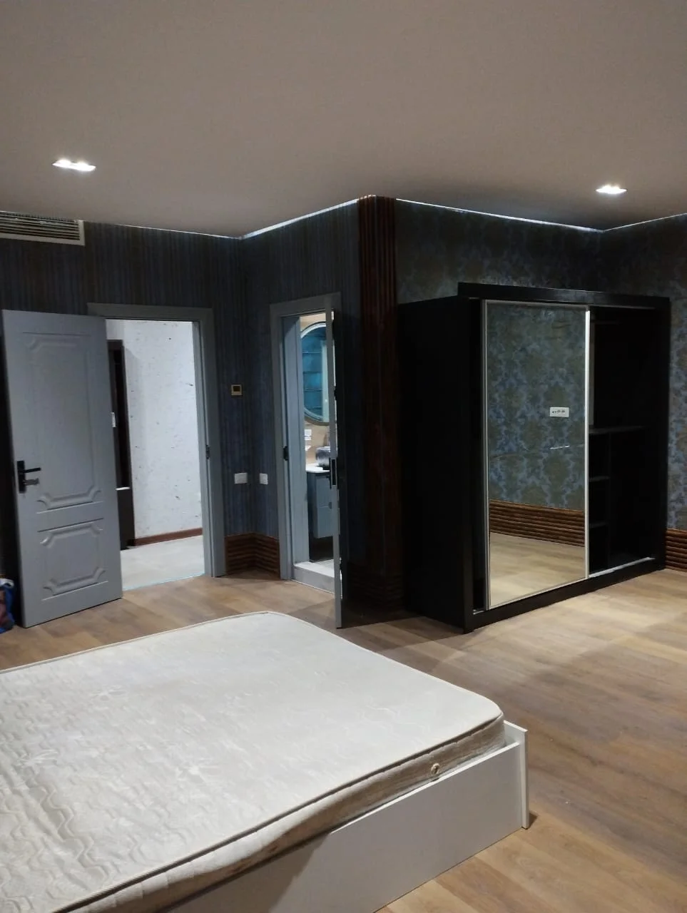 Kirayə 3 otaqlı Mənzil 150 m² Yasamal r. – şəkil 6