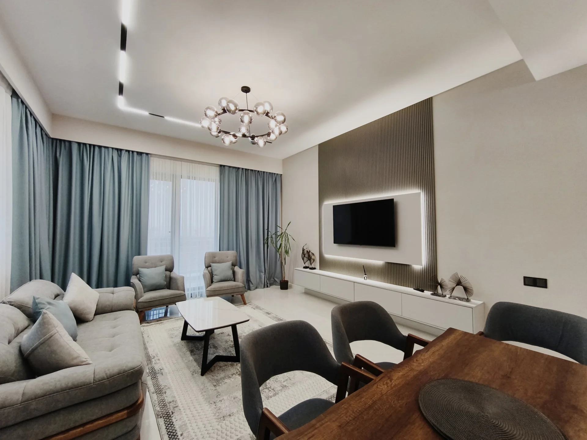 Kirayə 3 otaqlı Mənzil 120 m² Xətai r.