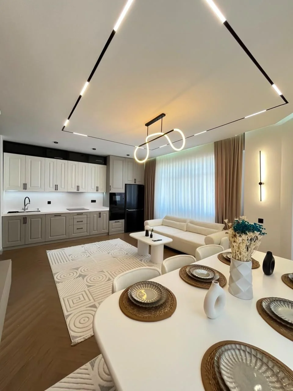 Satılır 3 otaqlı Mənzil 93 m² Xətai r.