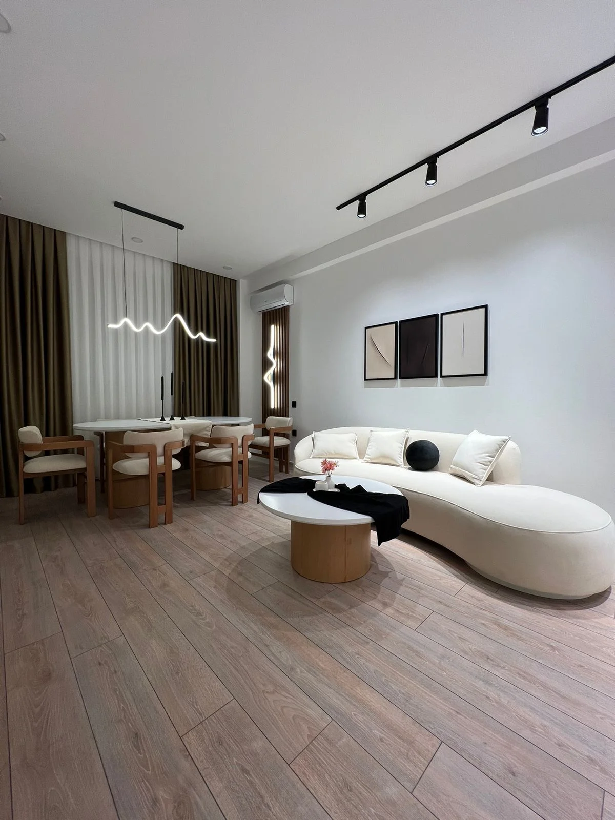 Kirayə 3 otaqlı Mənzil 95 m² Xətai r.