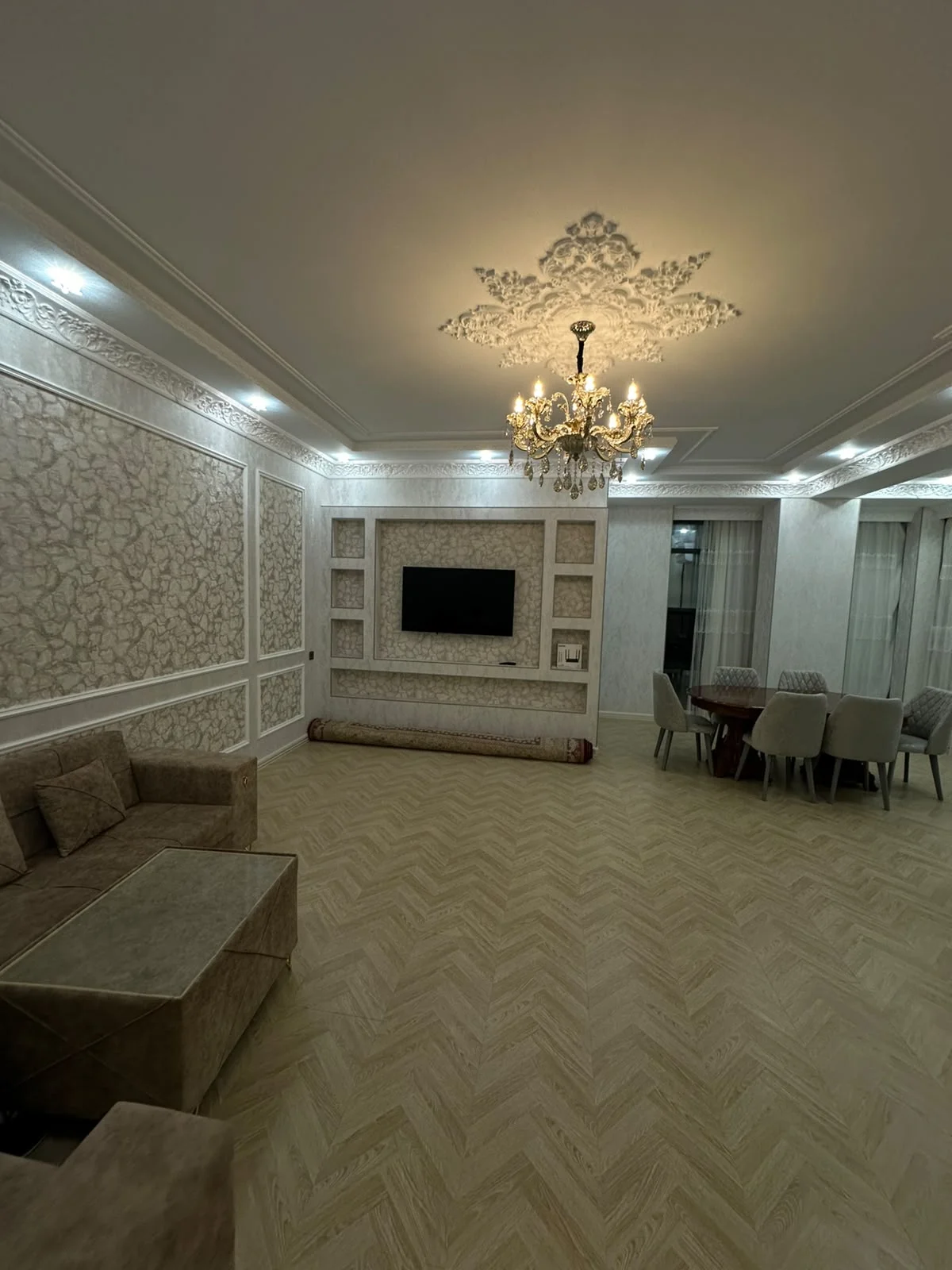 Satılır 3 otaqlı Mənzil 136 m² Nəsimi r.