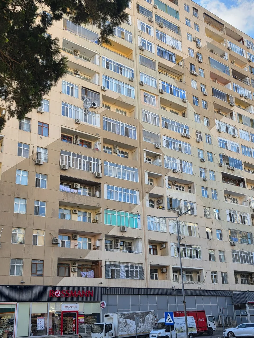 Kirayə 2 otaqlı Mənzil 95 m² Binəqədi r.