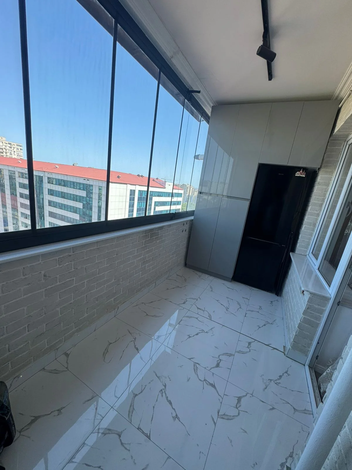Kirayə 2 otaqlı Mənzil 80 m² Nəsimi r.