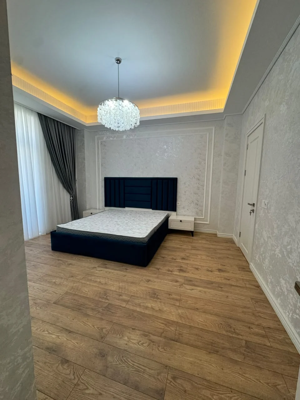 Kirayə 3 otaqlı Mənzil 158 m² Xətai r.