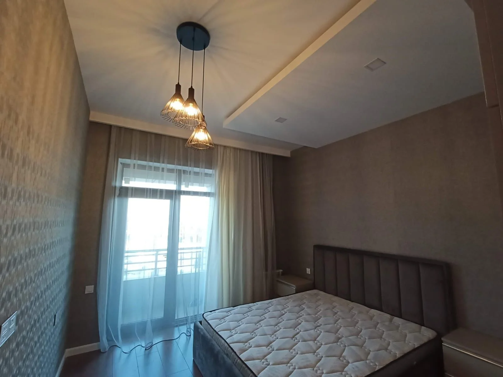 Kirayə 2 otaqlı Mənzil 65 m² Xətai r. Ağ şəhər q. – şəkil 5