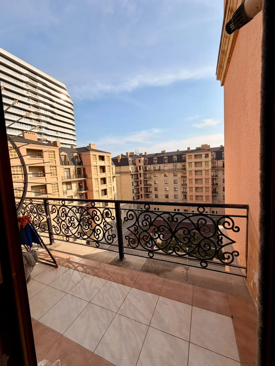 Kirayə 2 otaqlı Mənzil 100 m² Xətai r.