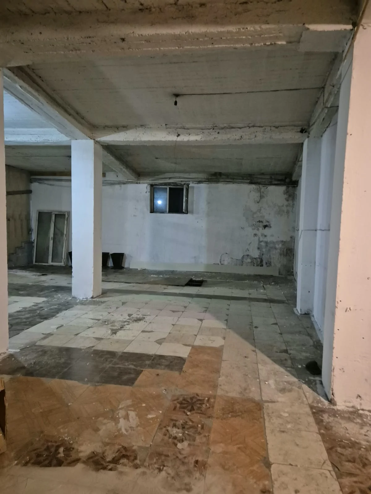 Kirayə Obyekt 400 m² Xətai r.