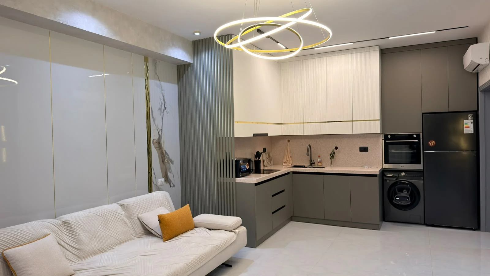 Kirayə 3 otaqlı Mənzil 115 m² Xətai r. – şəkil 1